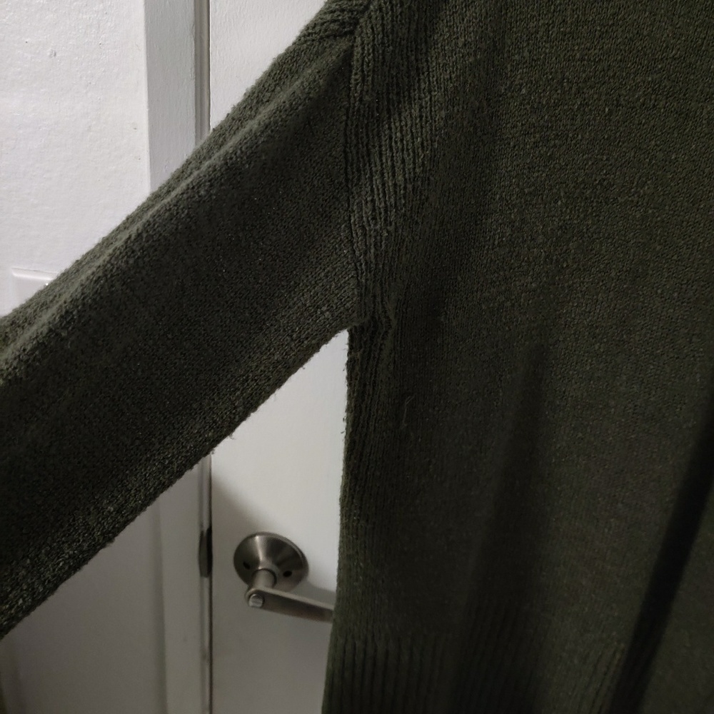 Sweater - Picture 6 of 8